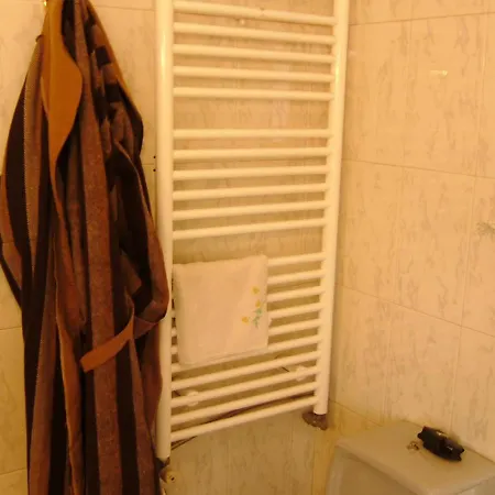 Bcl14v6 Charming 6bdr Manor House With Pool ברסלוס