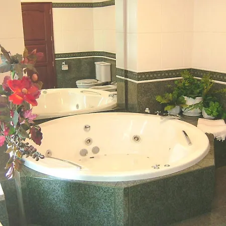 Bcl14v6 Charming 6bdr Manor House With Pool