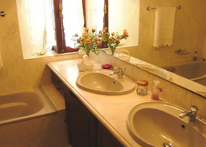 Bcl14v6 Charming 6bdr Manor House With Pool *